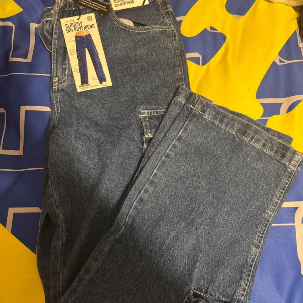 Slouchy 90s boyfriend jeans